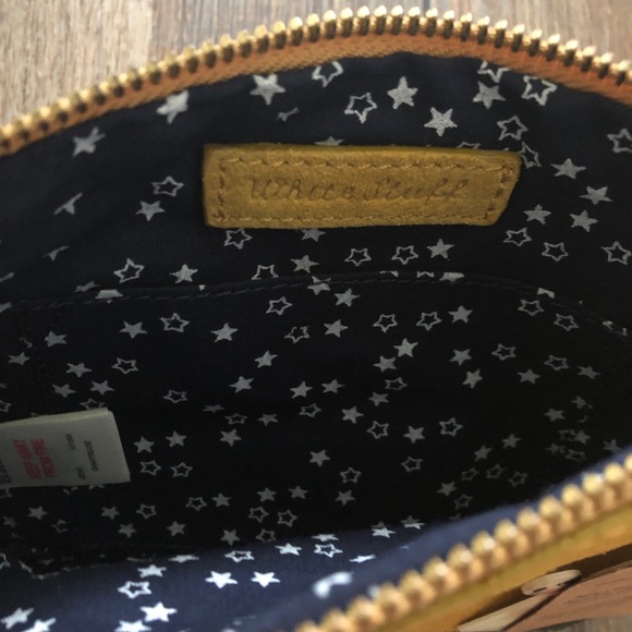 Small Pouch NWT - Picture 2 of 3